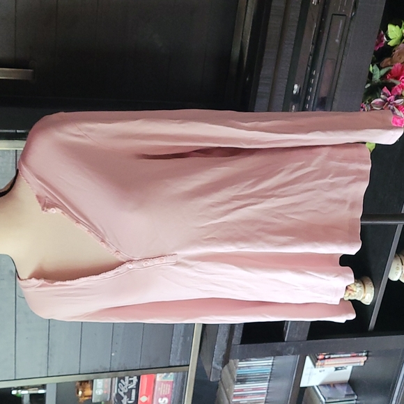 Top - Picture 2 of 3